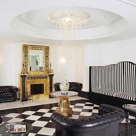 M Glamour Hotel Gabicce Mare Δωμάτιο φωτογραφία