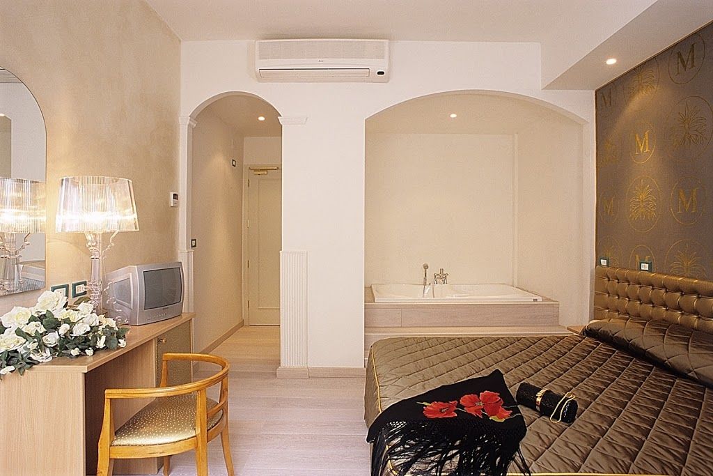 M Glamour Hotel Gabicce Mare Εξωτερικό φωτογραφία